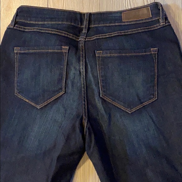 Jeans - Picture 2 of 3